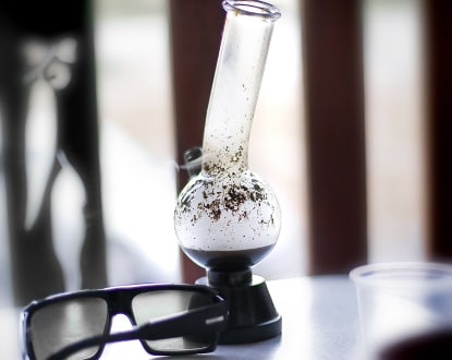 GLASS PIPE ACCESSORIES